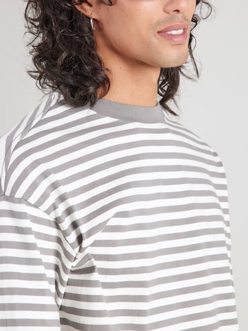 WEEKDAY Shirt in Grey