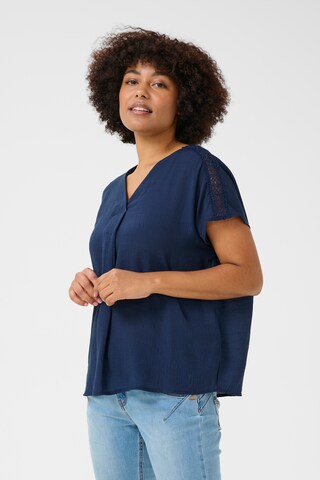 Cream Blouse 'Henja' in Blauw: voorkant