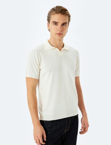 Koton Sweater in White: front
