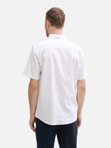 Coupe regular Chemise TOM TAILOR en blanc