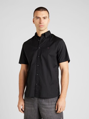 TOMMY HILFIGER Regular Fit Hemd in Schwarz: Vorderseite