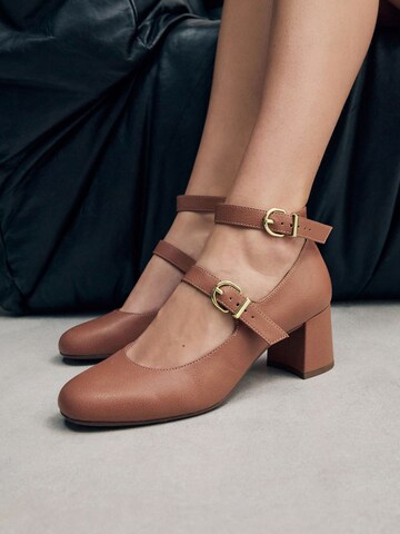 Next - Sapatos de salto em rosa