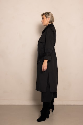 Zhrill Between-Seasons Coat in Black