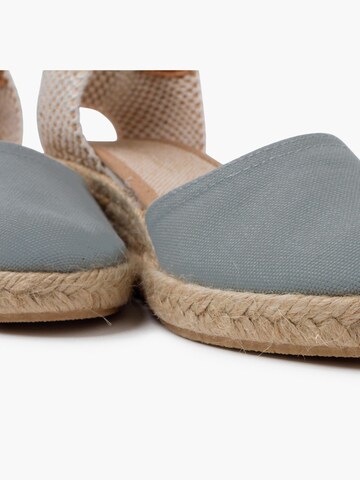 Pisamonas Sandals in Grey