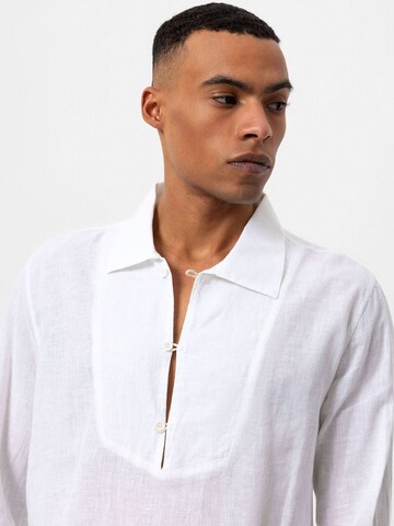 Coupe regular Chemise Antioch en blanc