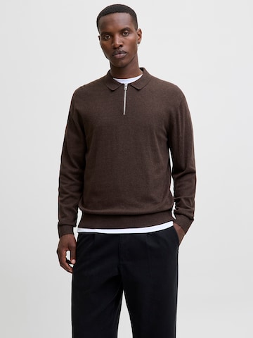 Pull-over 'JJEEmil' JACK & JONES en marron : devant
