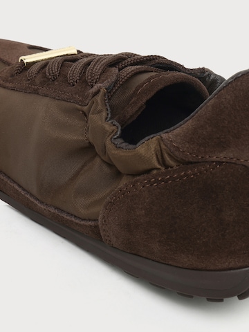 STEVE MADDEN Sneaker low 'Bobby' i brun