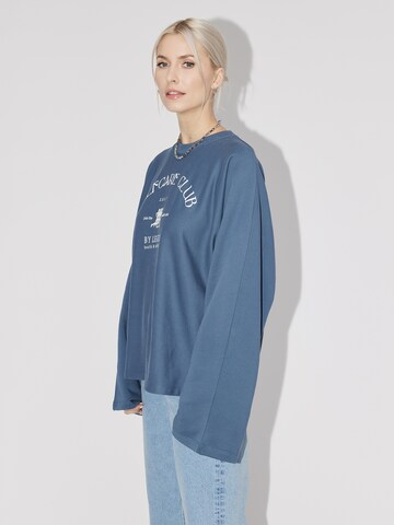 Sweat-shirt 'Jarina' LeGer by Lena Gercke en bleu : sur le côté