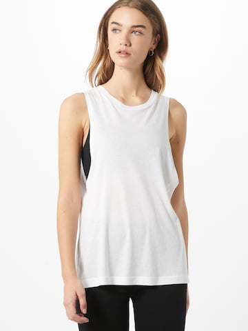 Gina Tricot Top 'Emilia' in Wit: voorkant