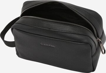 juoda Calvin Klein Tualeto reikmenų / kosmetikos krepšys