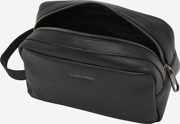 Calvin Klein Kulturtasche in Schwarz