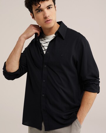 WE Fashion Regular fit Πουκάμισο σε μαύρο