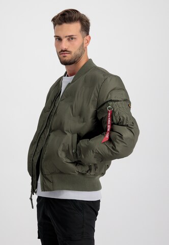 ALPHA INDUSTRIES Overgangsjakke i grøn