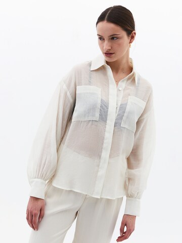 OXXO Blouse in White