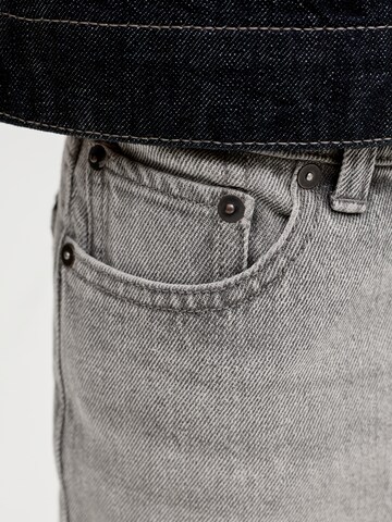 Jack & Jones Junior Regular Jeans in Grey