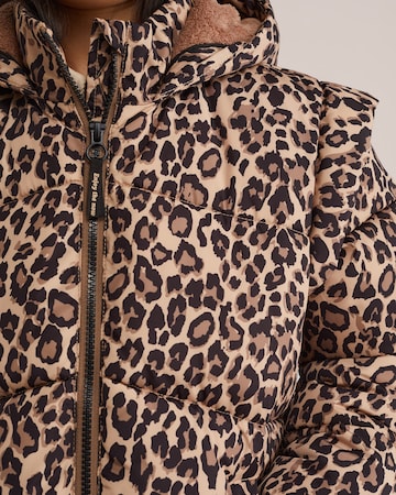 Giacca di mezza stagione di WE Fashion in marrone