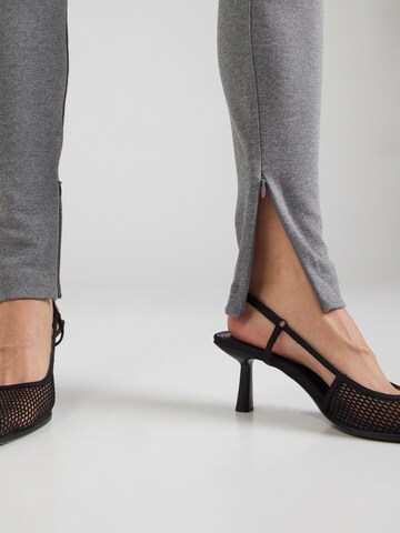 Slimfit Leggings di & Other Stories in grigio