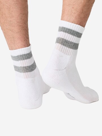 Chaussettes 'Short Track' Nur Die en blanc