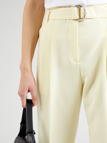 BOSS Black - regular Pantalón plisado 'Tapiah' en amarillo