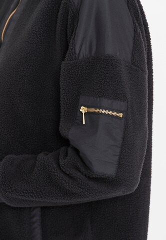 Athlecia Athletic Fleece Jacket in Black