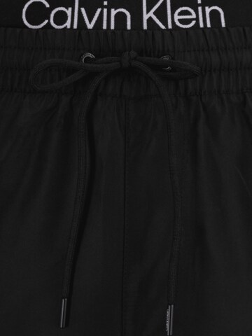 Calvin Klein Swimwear - Calções de banho em preto