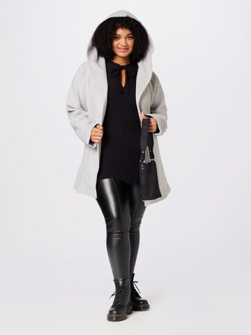 Cappotto di mezza stagione 'Thea' di ABOUT YOU Curvy in grigio