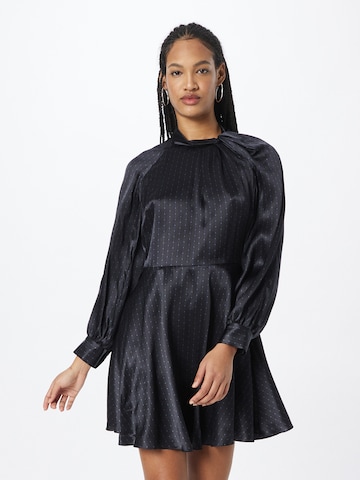 Rochie de la Club Monaco pe negru: față