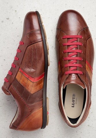 LLOYD Sneakers laag 'BENSON' in Bruin