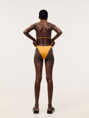Triangle Bikini 'Lani' Kendall for ABOUT YOU en orange