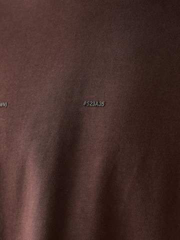 Bershka T-Shirt in Braun