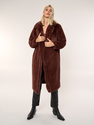 ABOUT YOU x Laura Giurcanu Winter coat 'Amy' in Brown