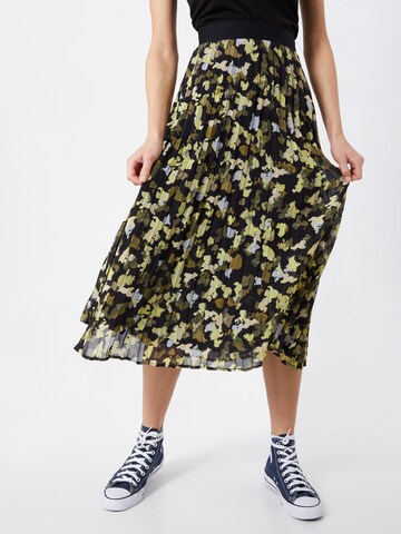 s.Oliver Skirt in Black: front