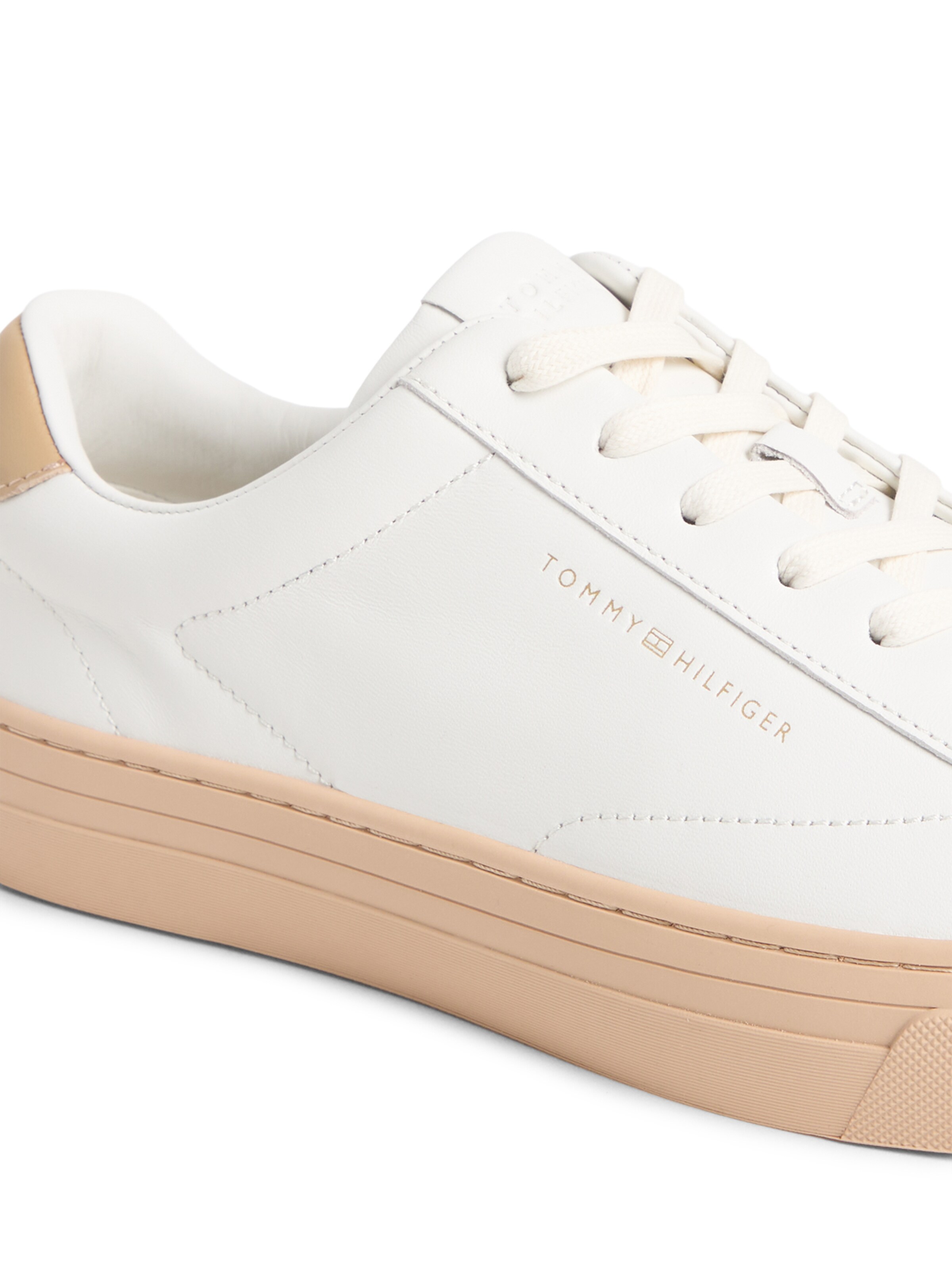 TOMMY HILFIGER Sneaker in Beige