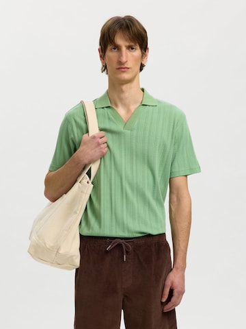 T-Shirt SELECTED en vert : devant