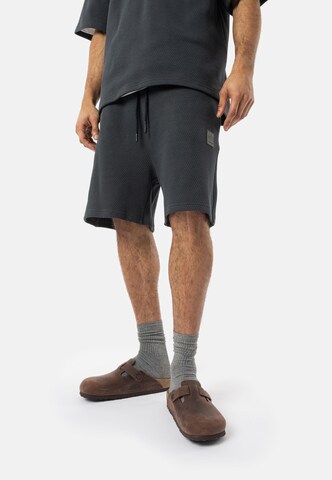 Elias Rumelis Regular Pants 'Antonios' in Black: front