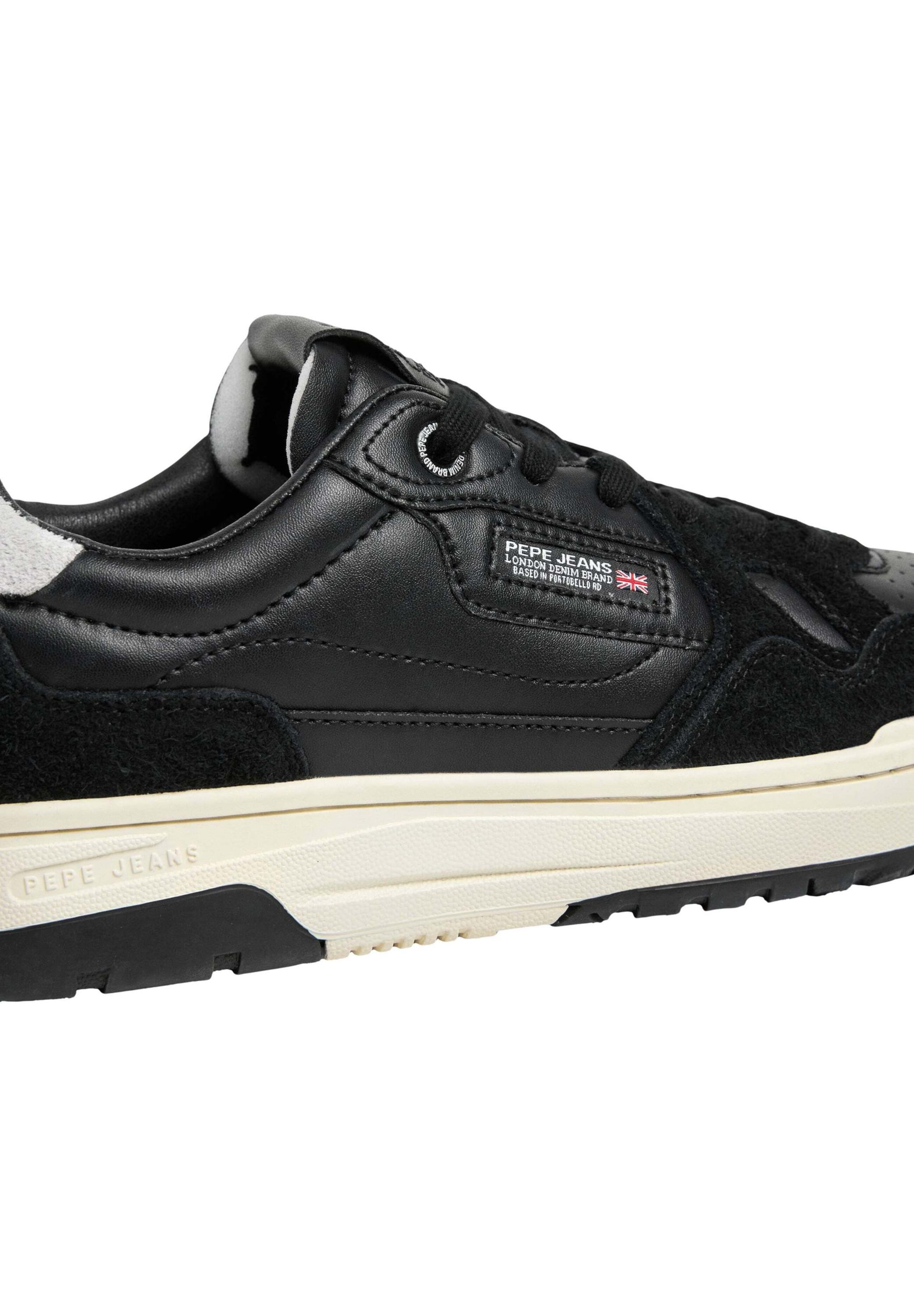 Sneaker bassa 'Chester Medal' di Pepe Jeans in nero