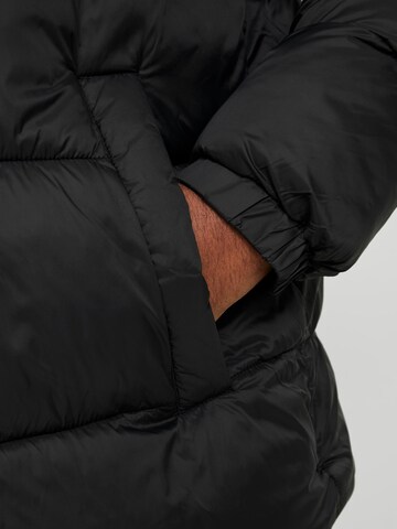 Veste d’hiver 'TOBY' Jack & Jones Plus en noir