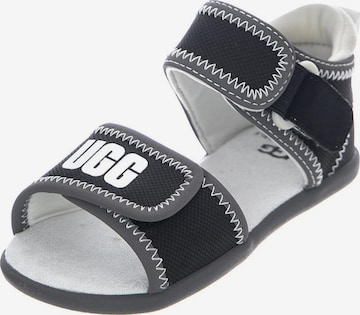 Sandalo 'Delta Sandals' di UGG in nero: frontale