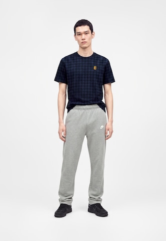 Nike Sportswear T-Shirt in Schwarz