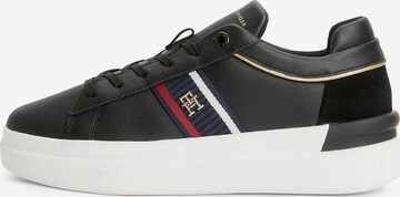 Pantofi cu șireturi de la TOMMY HILFIGER pe negru: față