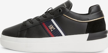 TOMMY HILFIGER Δετό παπούτσι σε μαύρο: μπροστά