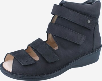 Finn Comfort Sandals in Blue: front