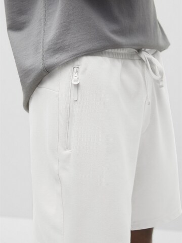 Pull&Bear Regular Broek in Wit