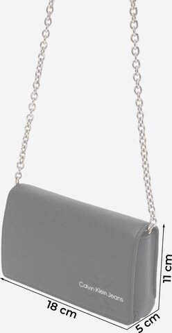 Calvin Klein Jeans Crossbody Bag in Black