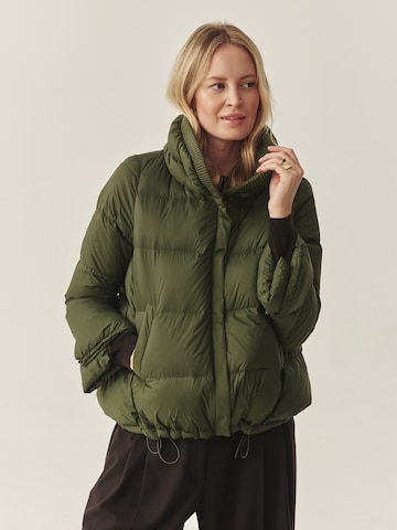 TATUUM Зимняя куртка в Зеленый: спереди