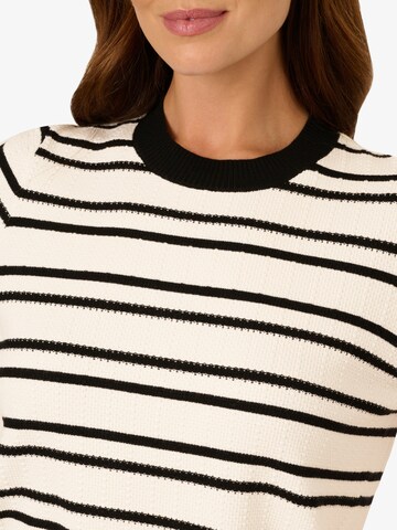 Adrianna Papell Strickpullover mit Halbarm 'Crew Neck Striped Pointelle Contrast Trim Sweater' in Weiß