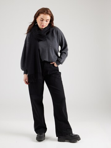 ONLY Carmakoma Sweatshirt 'CAREMBER' in Schwarz