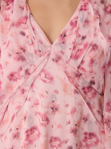 Trendyol Jurk in Roze