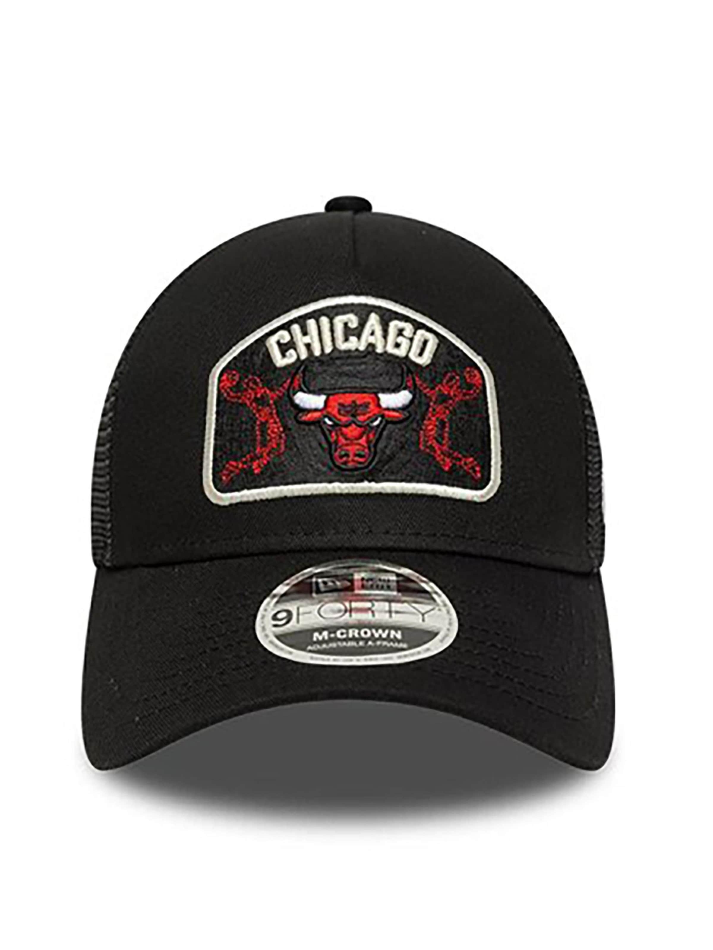 NEW ERA Cap '9FORTY Trucker Cap NBA Chicago Bulls' in Black: front