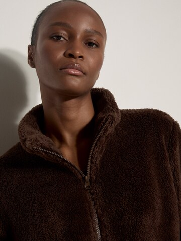 Veste bavaroise ' ' Apricot en marron
